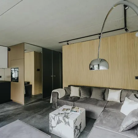 Heyer Apartman *